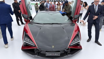 Lamborghini Revuelto SV
