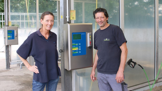 Marion und Tano Leone, Aral-Tankstelle und Waschanlage in Lippstadt Marion und Tano Leone, Aral-Tankstelle und Waschanlage in Lippstadt