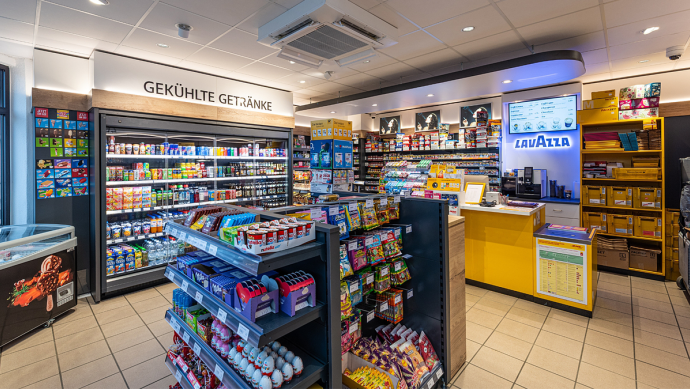 PIN Tankstelle Gessertshausen innen