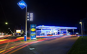 Strom sparen: Aral-Tankstelle komplett LED-beleuchtet Aral_LED_tankstelle