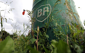 Kein Gras drübergewachsen: BP stimmt zu, für Ölschäden in Alaska Millionen von US-Dollar zu zahlen.