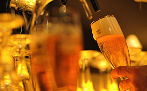 Unterm Zapfenstrich: Der Bierabsatz bwegte sich im ersten Quartal auf Vorjahresniveau.