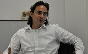 Henning Feller zu Besuch beim <i>tankstellen markt</i> am 6. Oktober.