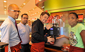 Tag des Kaffees: Florian und Stephanie Simbeck bei OMV Simbeck-OMV
