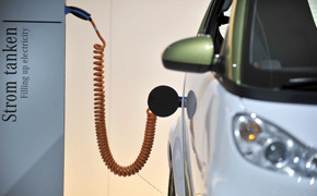 Elektromobilität: 700 Ladestationen für Baden-Württemberg Stromladestation, IAA, Smart, Stromtankstelle