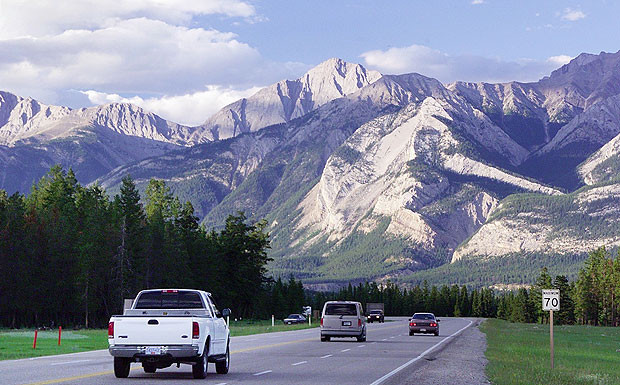 Bald Geschichte: Auf amerikanischen Highways verbrauchen Autos im Schnitt knapp 9 Liter Sprit.
