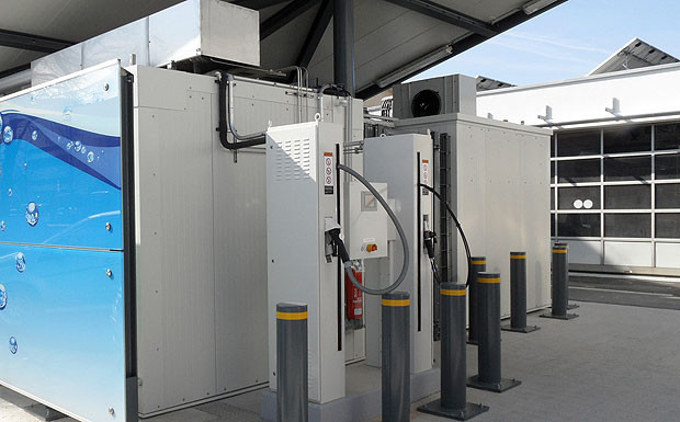 Eine von 33 in Duetschland: die Wasserstoff-Tankstelle in Freiburg.