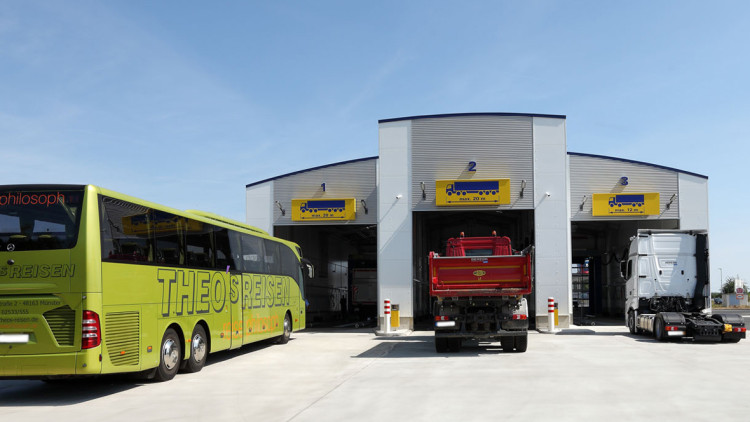 Carwash: Westfalen eröffnet größte Lkw-Waschanlage im Münsterland