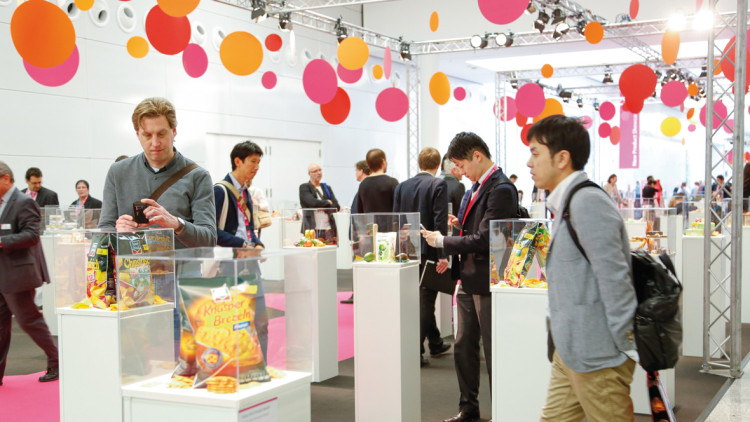 Im New Product Showcase Boulevard können die Besucher Innovationen begutachten.