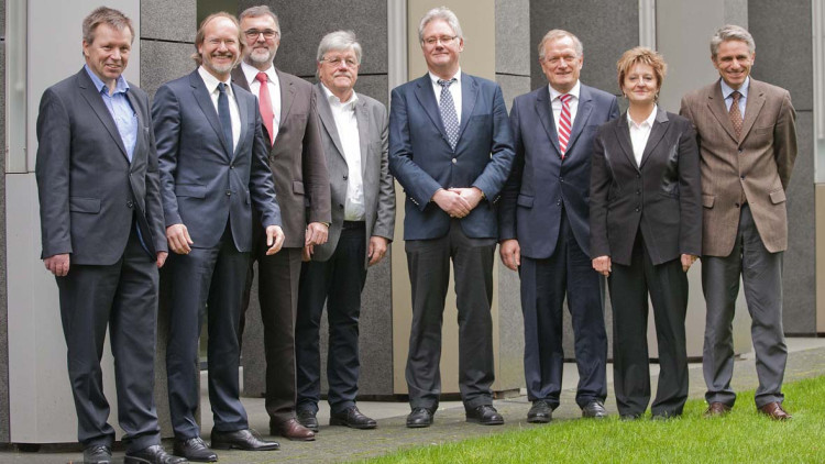 Schiedsgericht Verhaltenskodex Gruppenbild