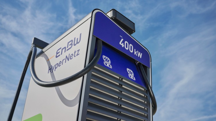 eine Ladesäule von EnBW