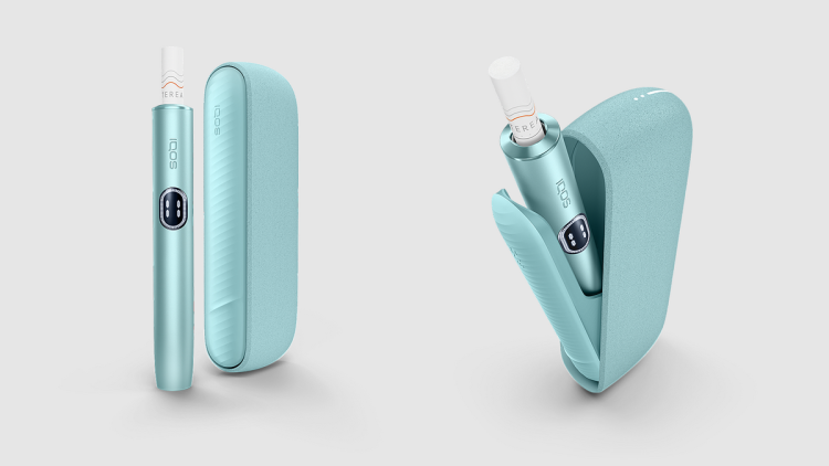 Iqos Iluma i Breeze Blue von vorne und oben