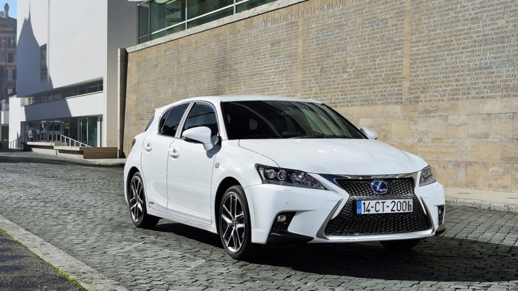 Lexus CT                          
