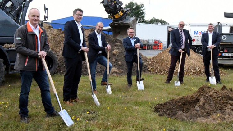 Team Energie: Spatenstich für Wasserstofftankstelle in Husum