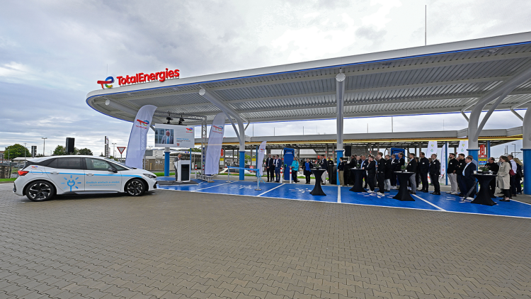 Total Enerige Ladehub BER