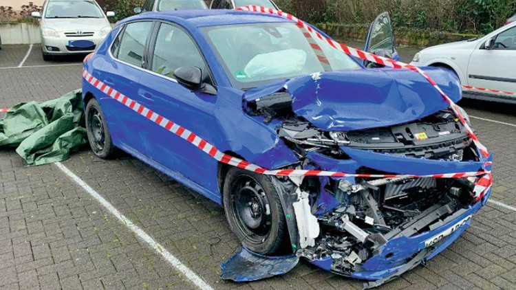 Unfallauto Elektroauto