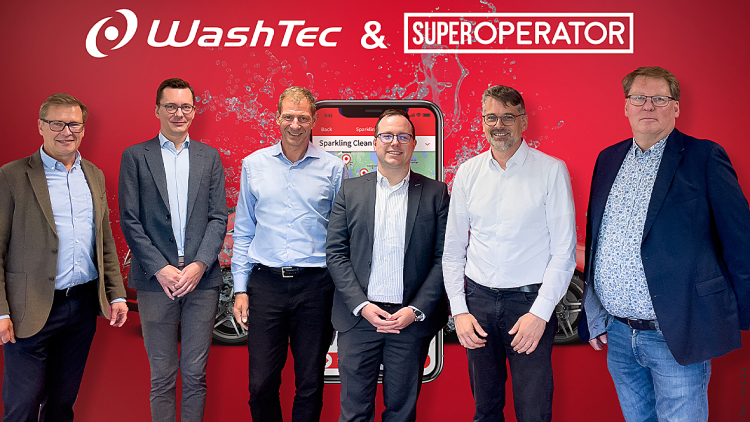 v.l.n.r.: Jukka Hallman (Superoperator), Riku Uotinen (Superoperator), Michael Drolshagen (CEO Washtec), Martin Bichler (Head of Legal and Compliance Washtec), Andreas Pabst (CFO Washtec), Erkki Aminoff (CEO Superoperator).