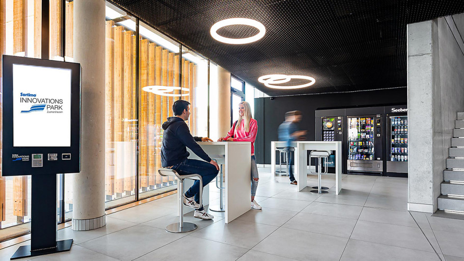 Sortimo_Innovationspark_Ladepark_Ladestation_Bezahlterminal