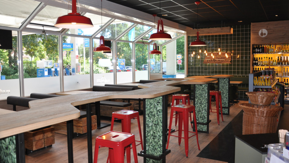 Fleischwolf unvegan: Sitzbereich im Bistro