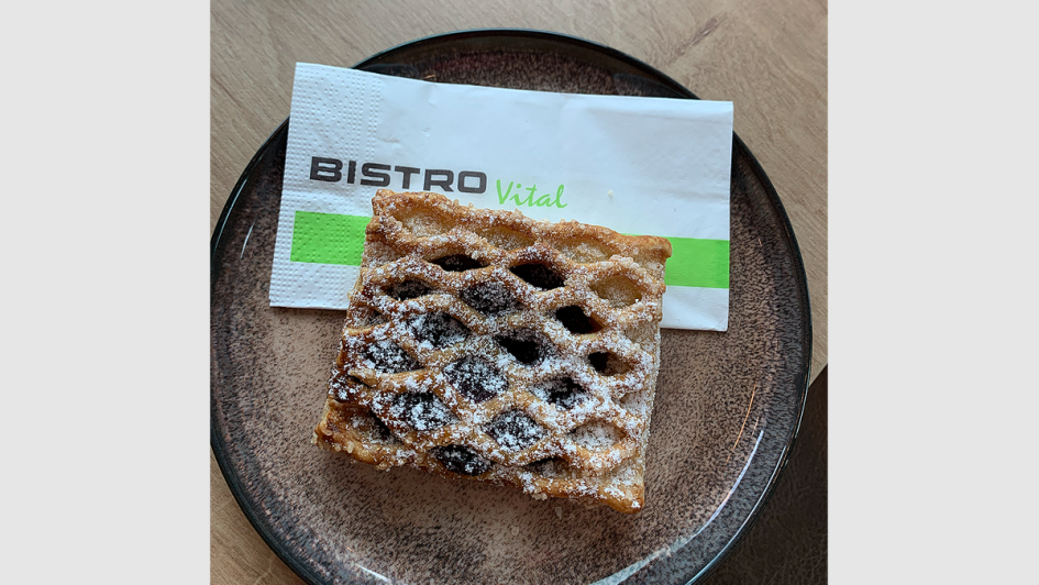 Im Bistro vital gibt es auch süße Snacks.