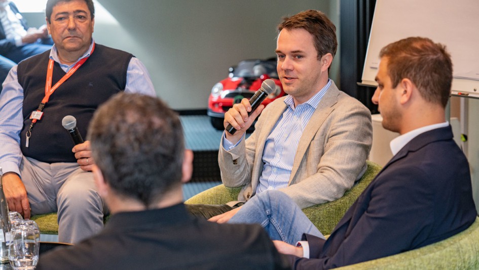 Eine Round Table Discussion zum Thema Parken