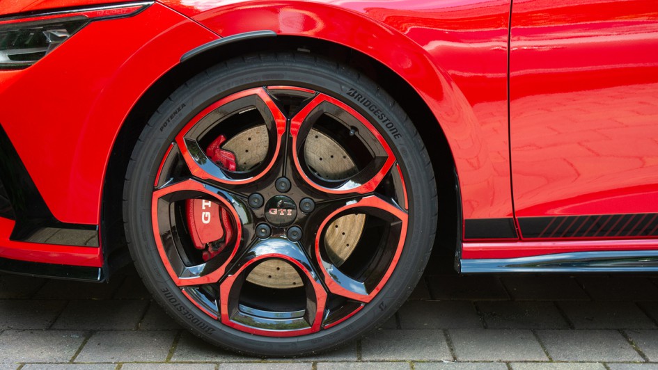 VW Golf GTI Edition 50