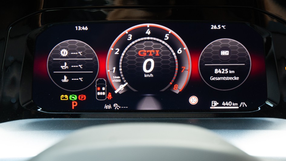 VW Golf GTI Edition 50