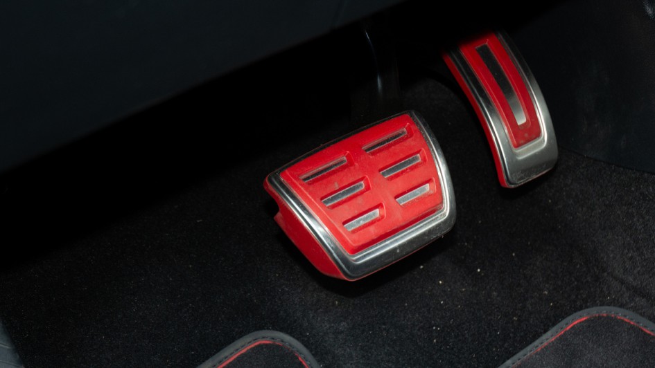 VW Golf GTI Edition 50